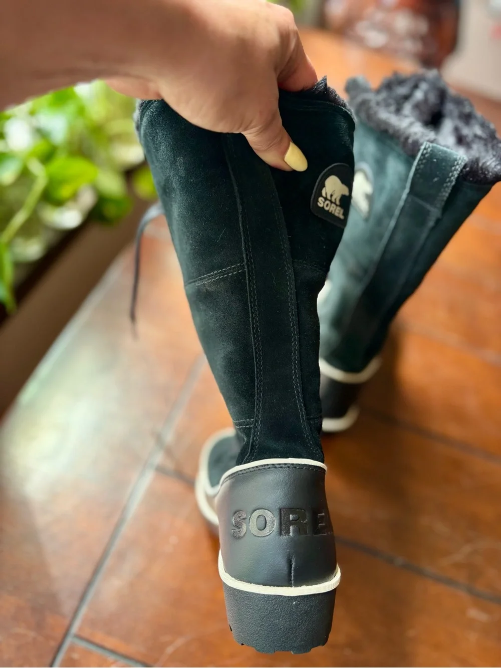 SOREL Tivoli High II Waterproof Black Suede Winter Snow Boots Faux Fur. NWOT!!